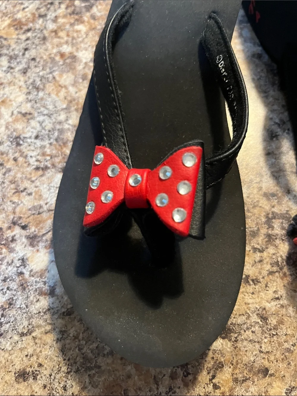 Disney Minnie Mouse platform wedge thong sandals studded red bow size 7 new